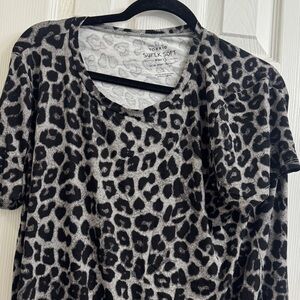 Torrid Black and Gray Leopard Print Tee